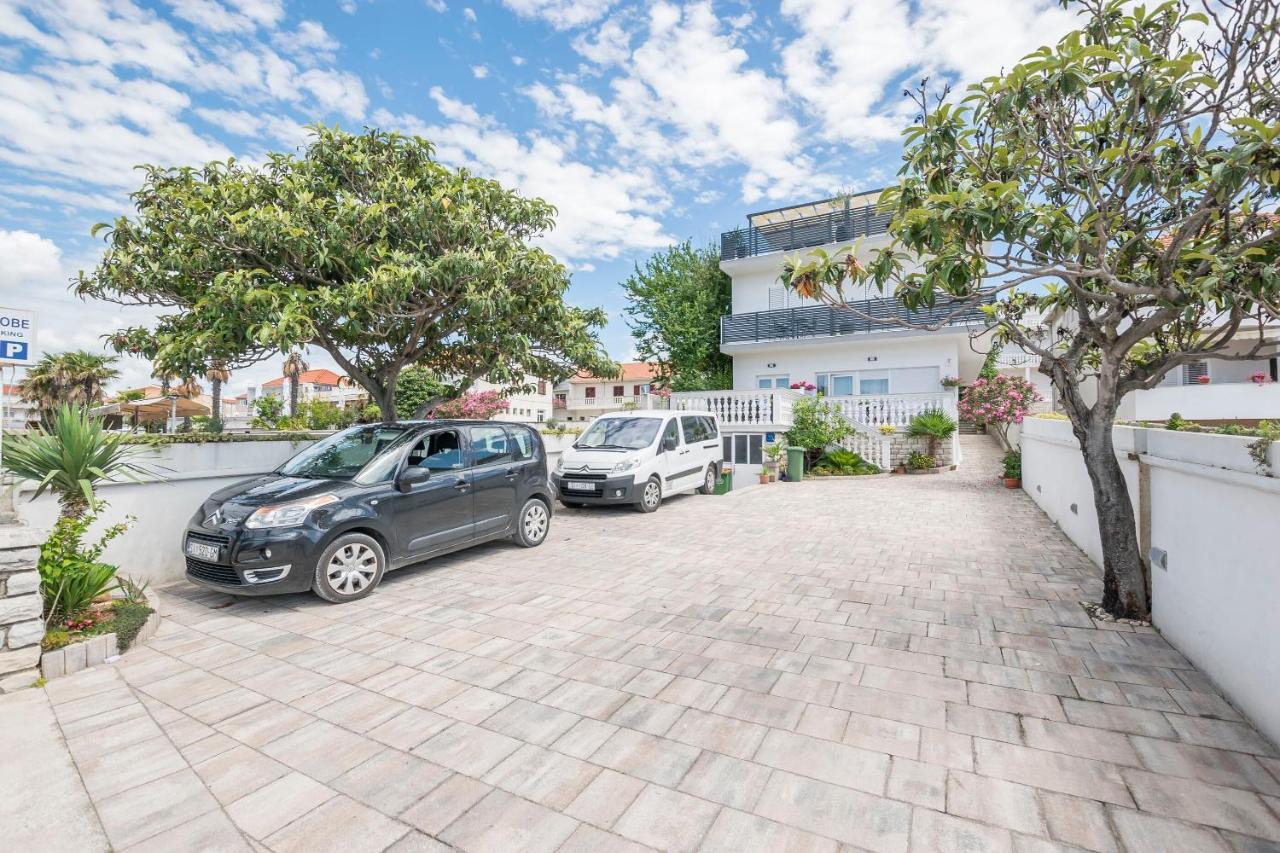 Apartments And Rooms Mare Водице Экстерьер фото
