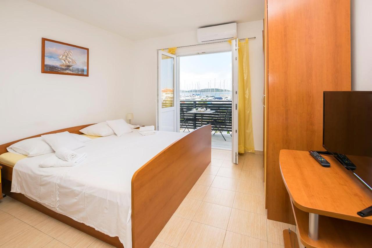 Apartments And Rooms Mare Водице Экстерьер фото