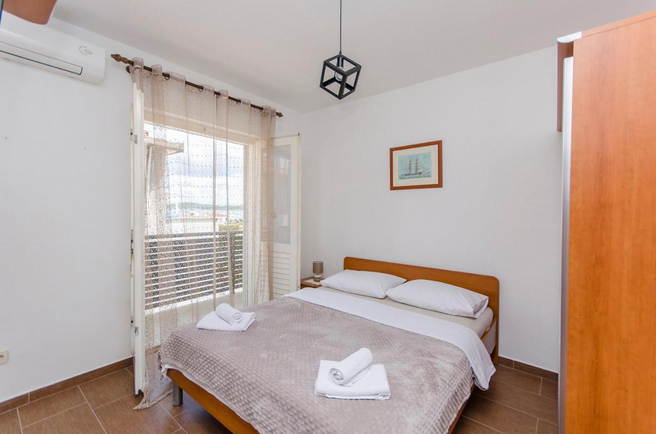 Apartments And Rooms Mare Водице Экстерьер фото